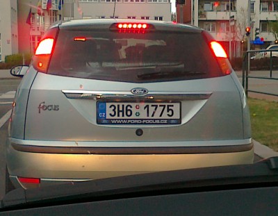 21042012438_cr.jpg