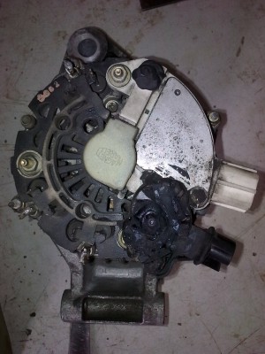 Obraz0150.jpg (48.8 KiB) Zobrazeno 1952 x Focus 1.6 alternátor