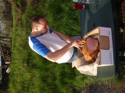 velký muž, velké maso, ale malý nůž