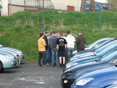 Skupinka u Vlkova motoru:<br />zleva-Simi,Forbes,Kutac,mezi Hawk,Vlko,Wolf2 a Veba