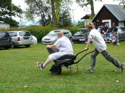 Tomu se říká manželská souhra...