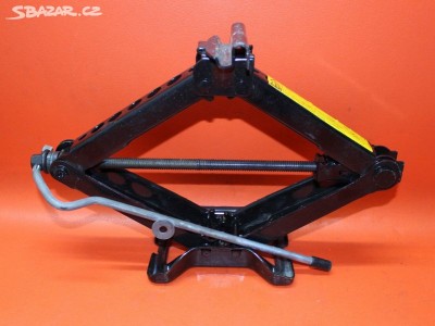 hev-mondeo.jpeg (56.6 KiB) Zobrazeno 8189 x Hever Mondeo 1200kg drážka L