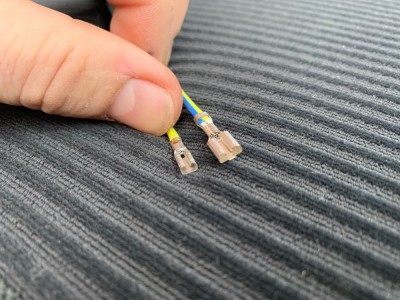 originál kábel po úprave, výmena malého konektora