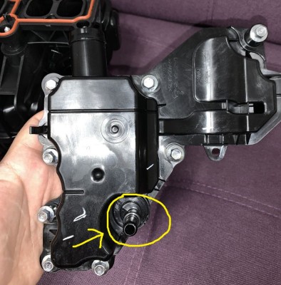 Nový odlučovač oleje 1.5 Ecoboost.jpg