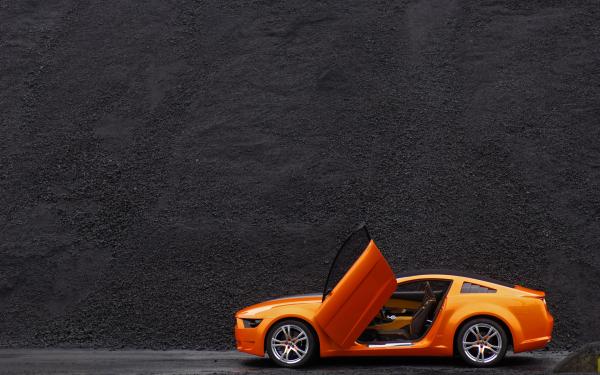 Ford-Mustang-Giugiaro-Concept-widescreen-007.jpg