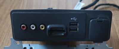 prodej_mondeo5_USB_AV_01.JPG