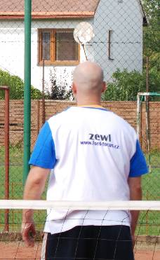 Kdo ho mohl v tak blbem miste namontovat?