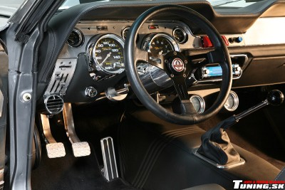 FORD-SHELBY-MUSTANG-ELEANOR-4.jpg