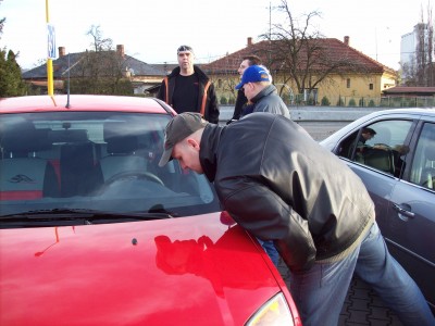 Jak tam ten stěrač drží?