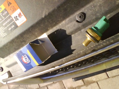 Nový vs starý snímač teploty - problém bude na "trase", alebo ešte niečo iné...