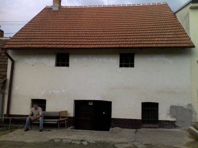 Uřvaný na stráži sklípka :-)