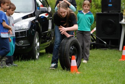Jak se daji ruce zauzlovat koukaji mali zleva.