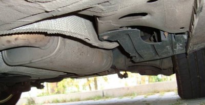 a foto z boku od řidiče na zadní díl