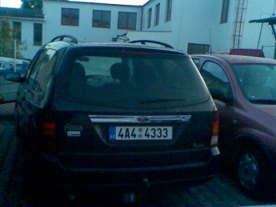 Obraz013.jpg (33.25 KiB) Zobrazeno 981 x jinak teto ff I je už na náhradní díly..zastavil se o sloup