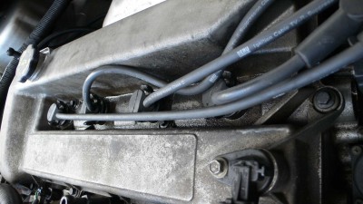 Kapánek oleje kolem svíček