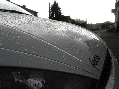 a pak že ty kapky nejsou vidět :)