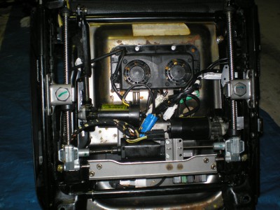 PA180016.JPG (56.57 KiB) Zobrazeno 2967 x Všetko zmontované a pripravené na inštaláciu do auta.