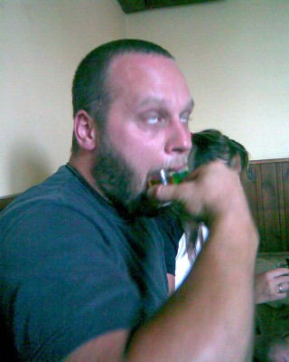 ...který rázem posílá oba kanály do směšovače :)